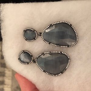💥LAST CALL: NEW grey/blue stone statement earrings💥